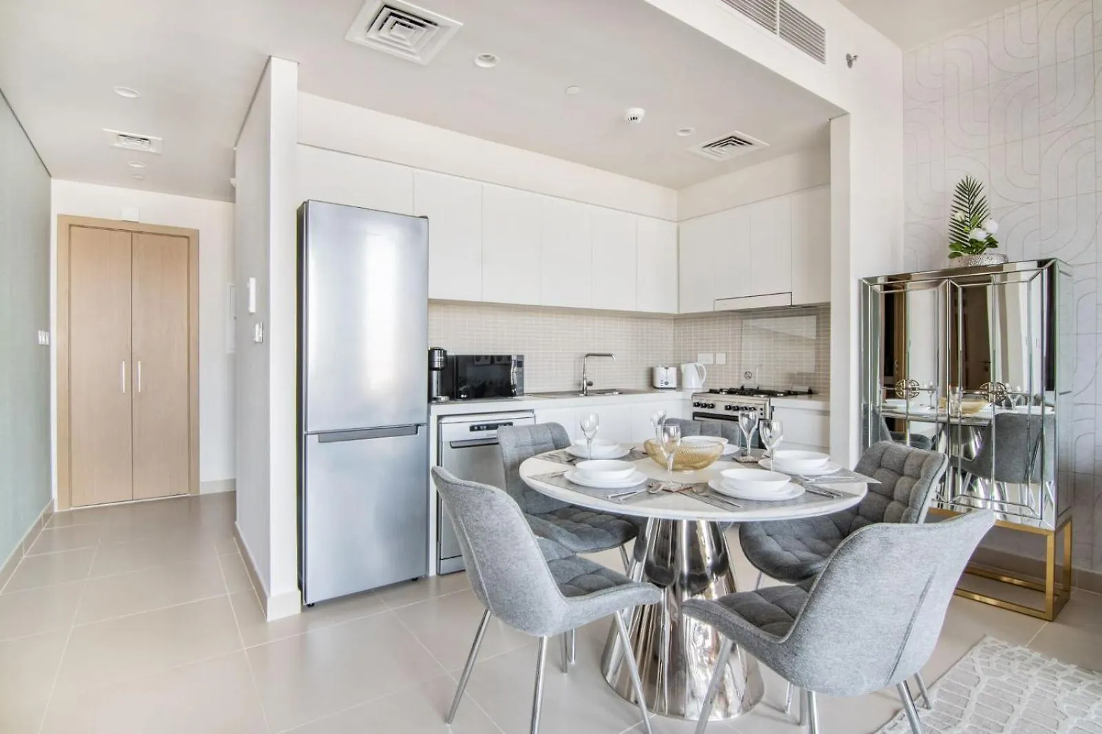 アパート ドバイLuxury 2Br At Harbour Gate With Gorgeous Viewアパートメント アラブ首長国連邦